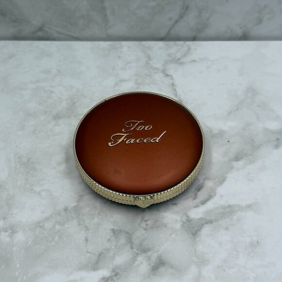 TOO FACED CHOCOLATE SOLEIL LONGWEAR MATTE BRONZER - Picture 3 of 3